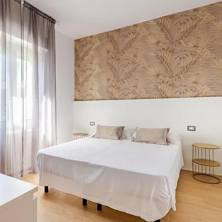Luxury , Super Wifi - P R A T U R E C C I Group *