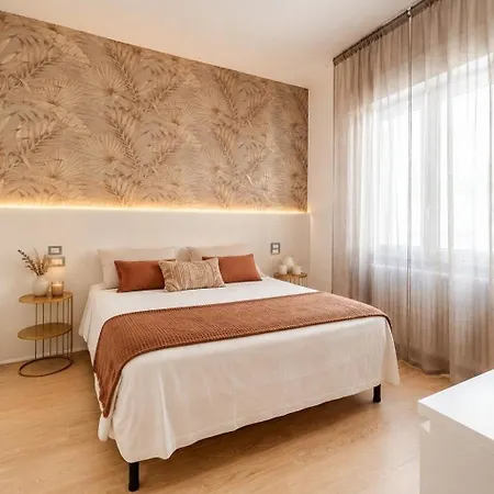 Luxury , Super Wifi - P R A T U R E C C I Group Apartment
