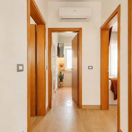 Luxury , Super Wifi - P R A T U R E C C I Group Apartment